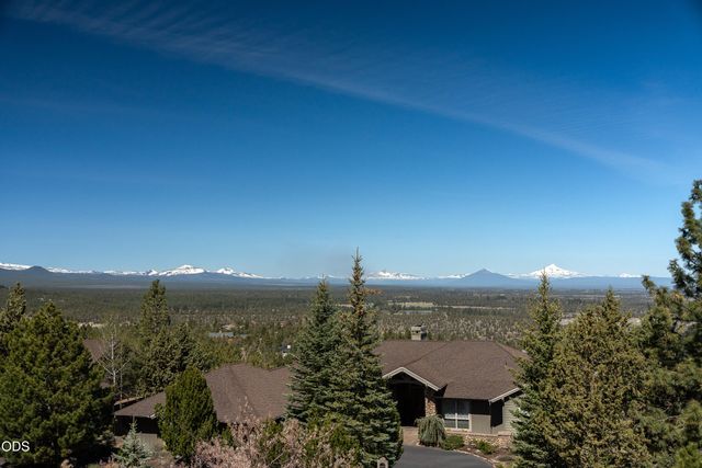 1359 NW Remarkable Drive, Bend, OR 97703