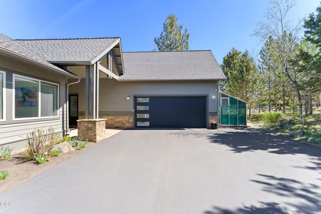 1359 NW Remarkable Drive, Bend, OR 97703