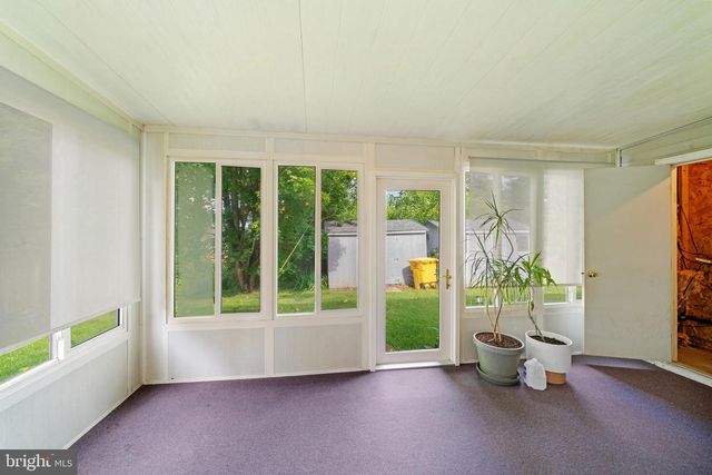 31 BEEKMAN PL, Charles Town, WV 25414