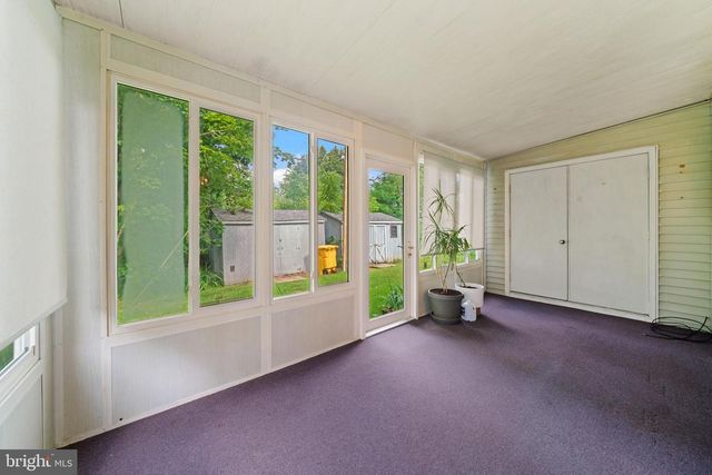 31 BEEKMAN PL, Charles Town, WV 25414