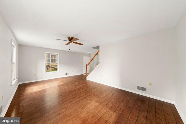 31 BEEKMAN PL, Charles Town, WV 25414