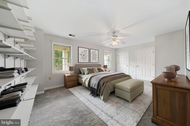 31 BEEKMAN PL, Charles Town, WV 25414
