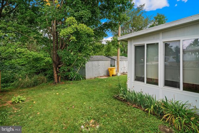 31 BEEKMAN PL, Charles Town, WV 25414