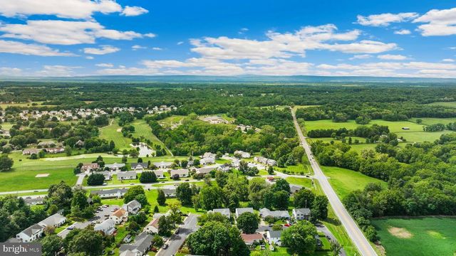 31 BEEKMAN PL, Charles Town, WV 25414