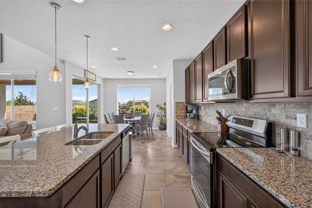 1748 Cooke Canyon Drive NW, Albuquerque, NM 87120