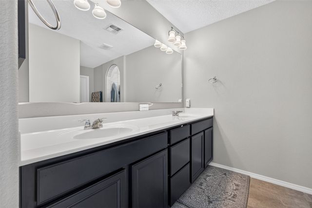 1748 Cooke Canyon Drive NW, Albuquerque, NM 87120