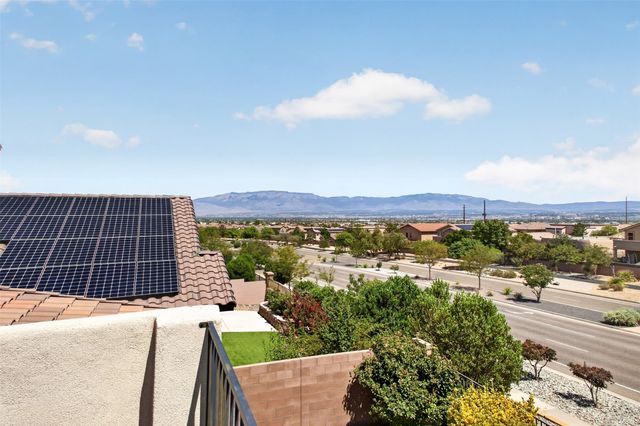 1748 Cooke Canyon Drive NW, Albuquerque, NM 87120
