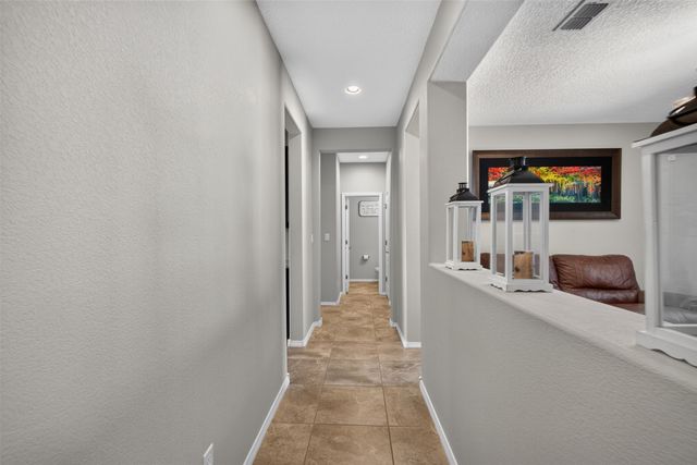 1748 Cooke Canyon Drive NW, Albuquerque, NM 87120