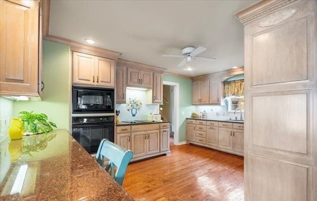 406 Hideaway Lane Central, Hideaway, TX 75771