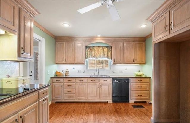 406 Hideaway Lane Central, Hideaway, TX 75771