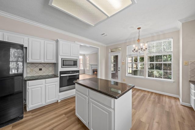 7911 Gulf Isle Court, Houston, TX 77095