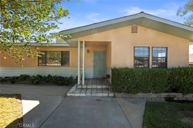 165 W Avenue L, Calimesa, CA 92320