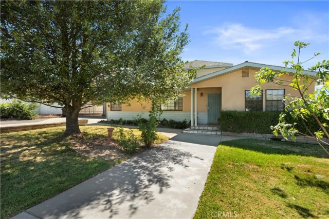 165 W Avenue L, Calimesa, CA 92320