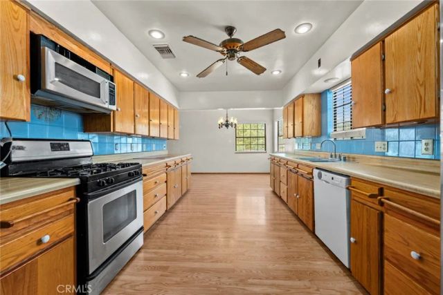 165 W Avenue L, Calimesa, CA 92320