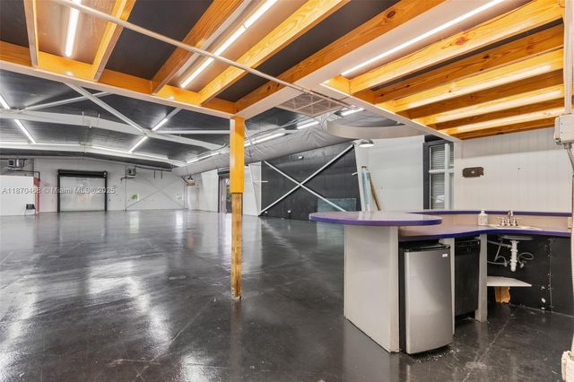 3075 NW South River Dr, Miami, FL 33142