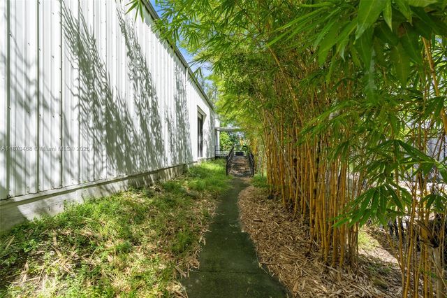 3075 NW South River Dr, Miami, FL 33142