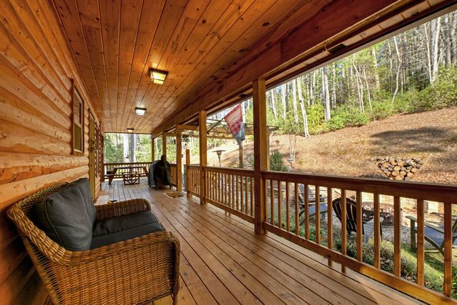 70 Riverside Lane, Blue Ridge, GA 30513