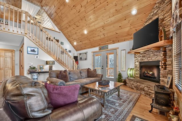 70 Riverside Lane, Blue Ridge, GA 30513