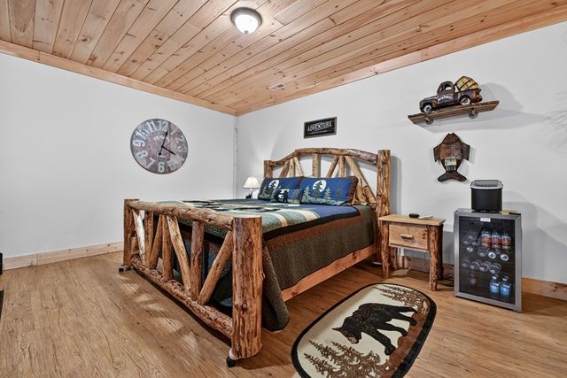 70 Riverside Lane, Blue Ridge, GA 30513