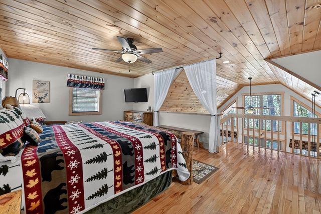 70 Riverside Lane, Blue Ridge, GA 30513