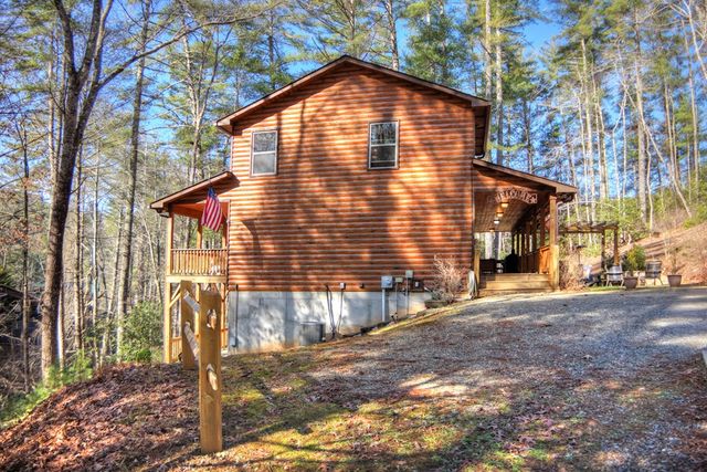 70 Riverside Lane, Blue Ridge, GA 30513
