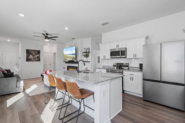 8652 SPORTSMAN LOOP, Groveland, FL 34736