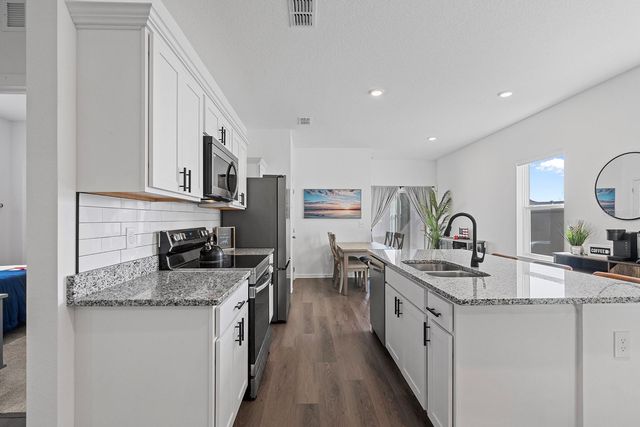 8652 SPORTSMAN LOOP, Groveland, FL 34736