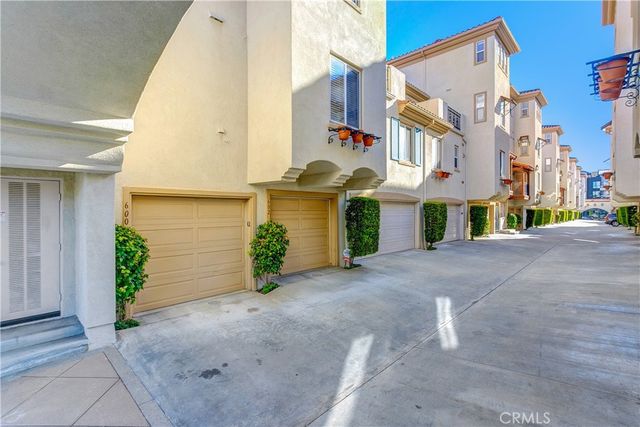 600 E Walnut, Pasadena, CA 91101