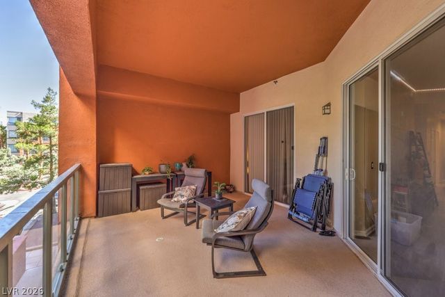 43 East Agate Avenue 301, Las Vegas, NV 89123