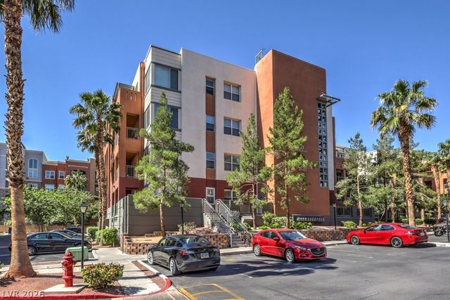 43 East Agate Avenue 301, Las Vegas, NV 89123