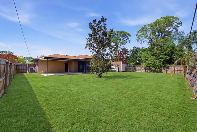 2261 SE Southeast Glover Street St, Port St. Lucie, Port St Lucie, FL 34984