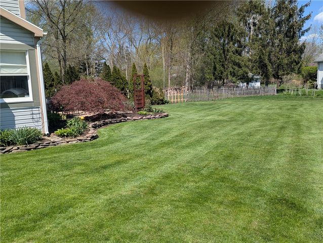 611 Cardile Drive, Webster, NY 14580