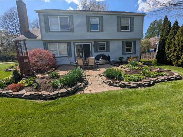 611 Cardile Drive, Webster, NY 14580