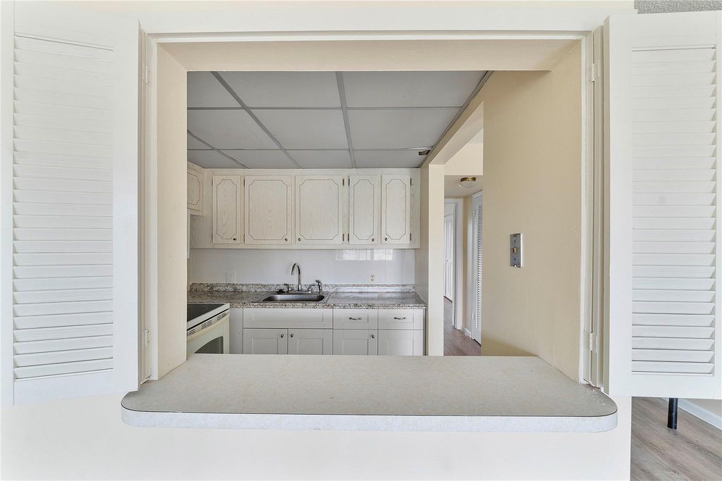 Image 4 of property listing at 358 Dorset I 358, Boca Raton, FL 33434