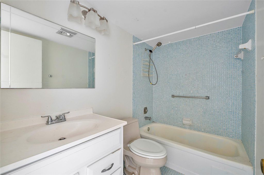 Image 9 of property listing at 358 Dorset I 358, Boca Raton, FL 33434