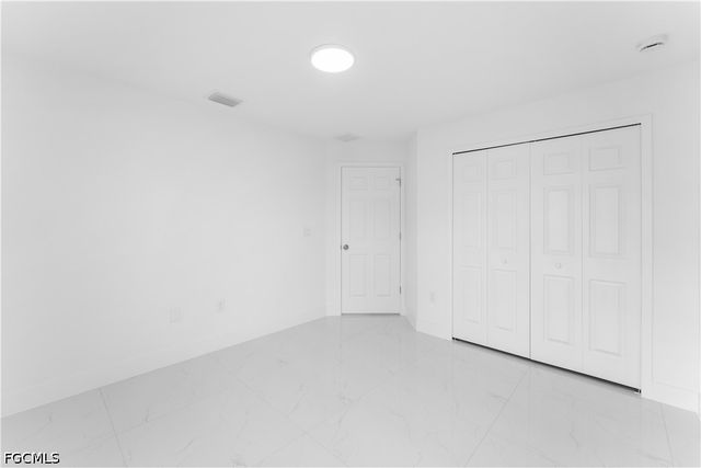 2807 28th ST SW, Lehigh Acres, FL 33976