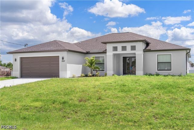 2807 28th ST SW, Lehigh Acres, FL 33976
