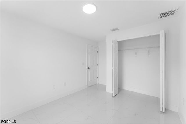 2807 28th ST SW, Lehigh Acres, FL 33976