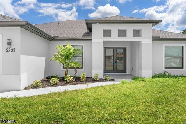 2807 28th ST SW, Lehigh Acres, FL 33976