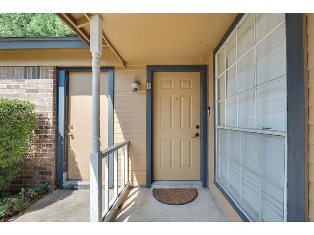 11919 Sunhillow BND B, Austin, TX 78758