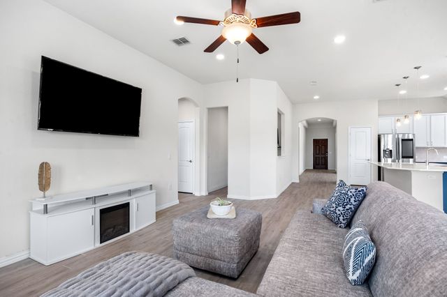 1612 Millican Lane, Aubrey, TX 76227