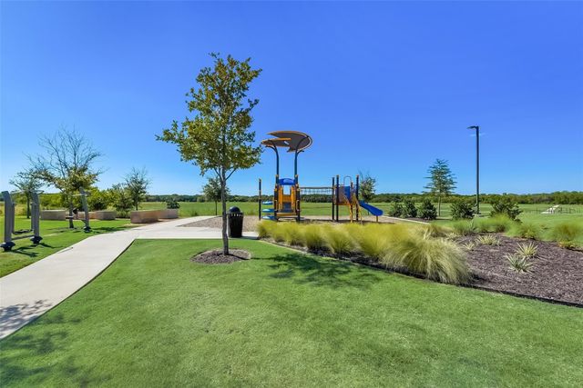 1612 Millican Lane, Aubrey, TX 76227