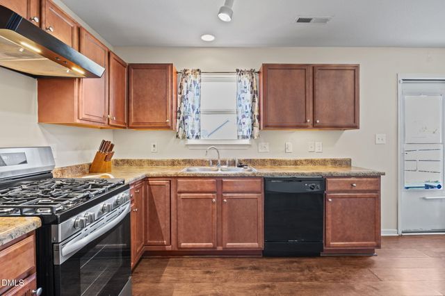 4813 Cutstone Court, Raleigh, NC 27610