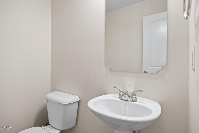 4813 Cutstone Court, Raleigh, NC 27610