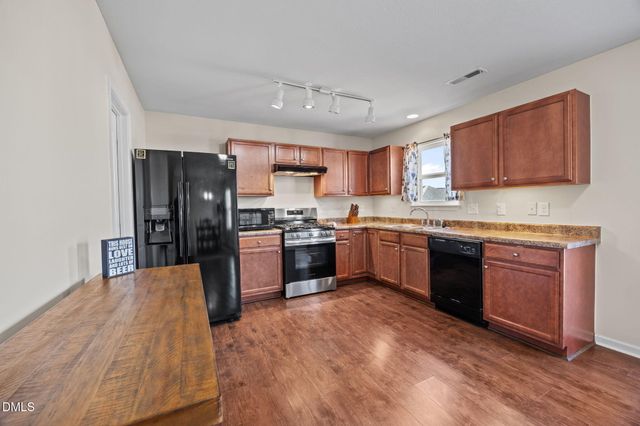 4813 Cutstone Court, Raleigh, NC 27610