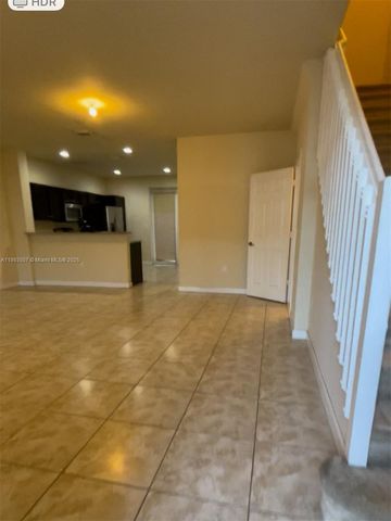 9446 SW 170th Psge 0, Miami, FL 33196