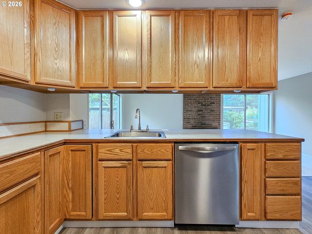 7265 Sw 84TH Ave, Portland, OR 97223