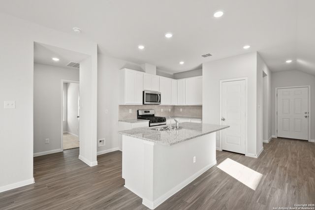 14982 Fischer Garden, San Antonio, TX 78253