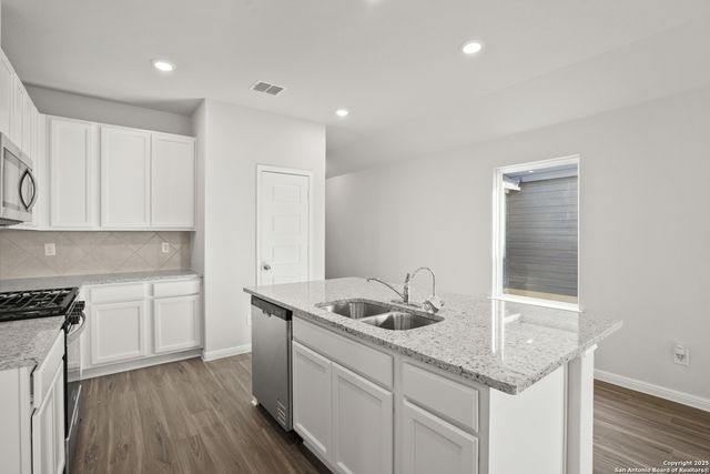 14982 Fischer Garden, San Antonio, TX 78253