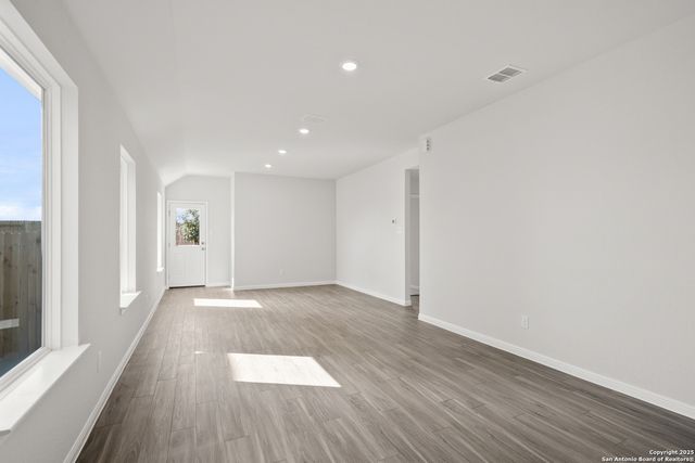 14982 Fischer Garden, San Antonio, TX 78253
